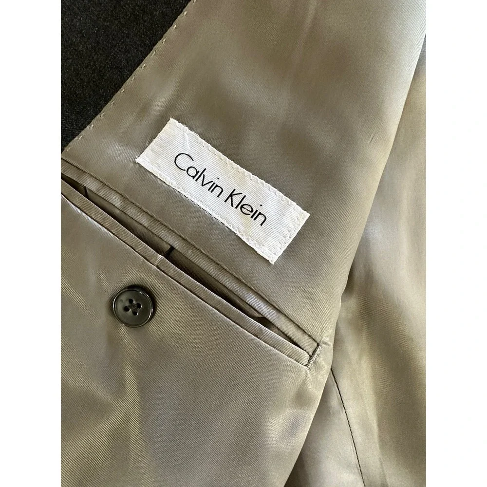 Calvin Klein Suit Jacket Blazer Gray Two Button Notched Label Double Vent 46R‎